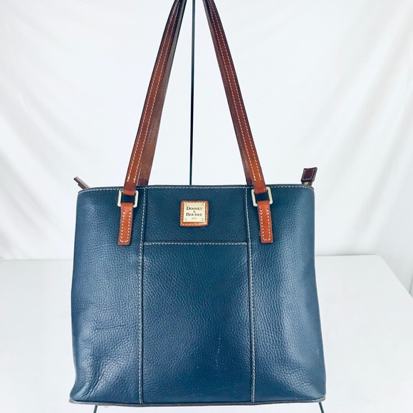 Dooney & Bourke Handbags - Dooney & Bourke ™️ Lexington Shoulder Bag